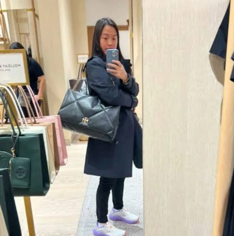 Tory Burch Oversized Kira Diamond Quilted Shoulder Bag - Picture 3 of 15